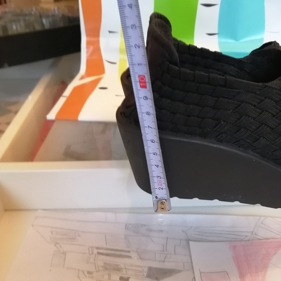 Black wedge heeled shoes size 6.5 - Picture 6 of 6